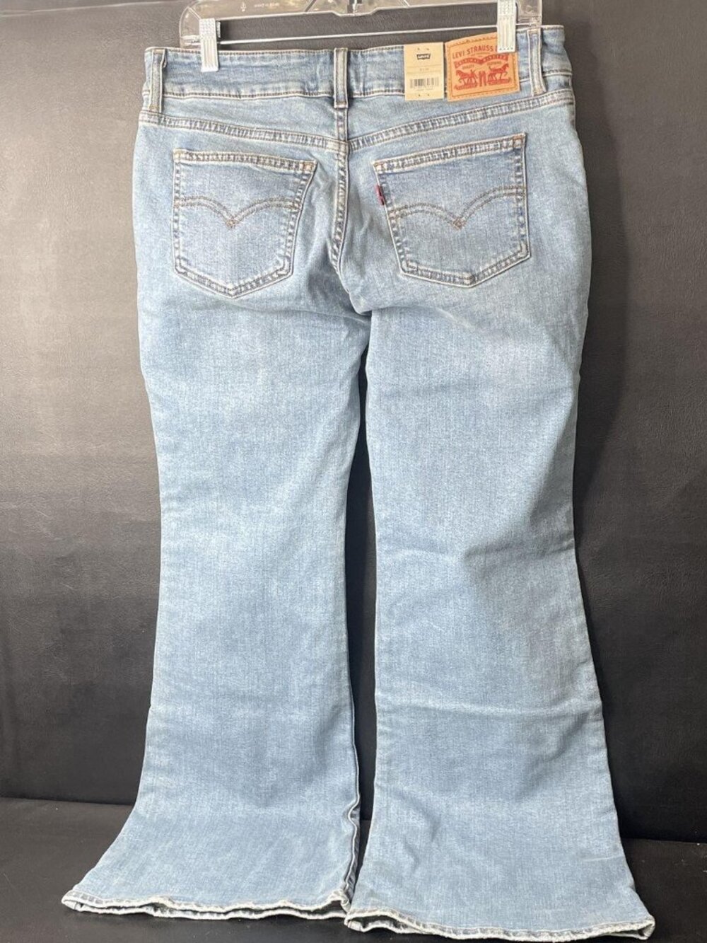 New With Tags Womens Levi's Superlow Flare jeans size 31x34 - Picture 2 of 6